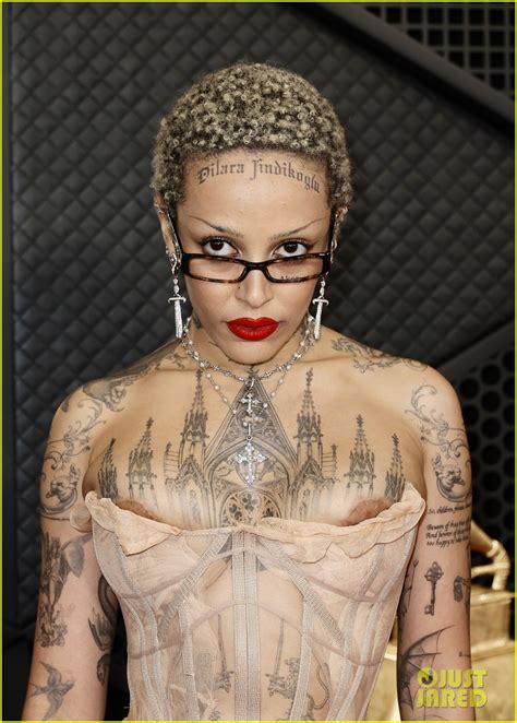 Doja Cat Shows Off Lots of Skin in Daring Grammys 2024 Look!: Photo ...