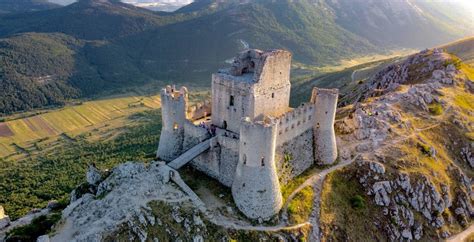 19 Astounding Facts About Rocca Calascio - Facts.net