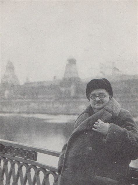 Alexander Woollcott in Moscow, Russia. | Historical figures, Utas ...