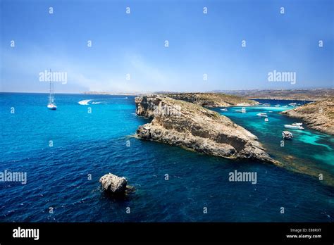 Blue Lagoon, Comino Stock Photo - Alamy