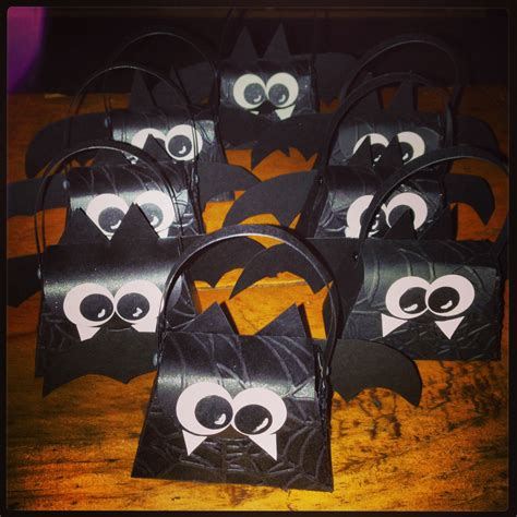 Bats :) Kids seem to really like these | Fall halloween, Halloween ...