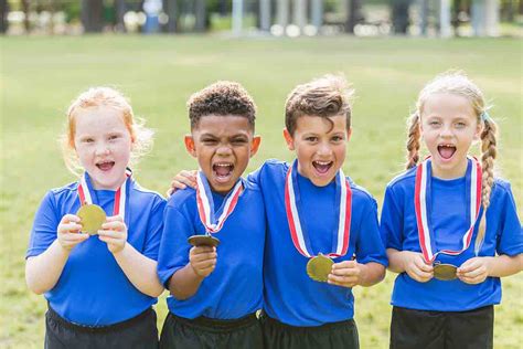 1x Gold Medal Kids School Sports Day Reward Party Game Winner Race