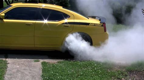 Dodge Charger Burnout - YouTube