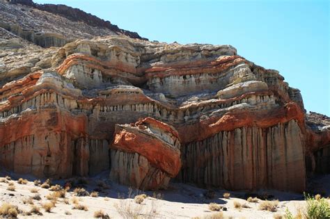 Rock Climbing in The Red Rock Canyon, Las Vegas - Traveldigg.com