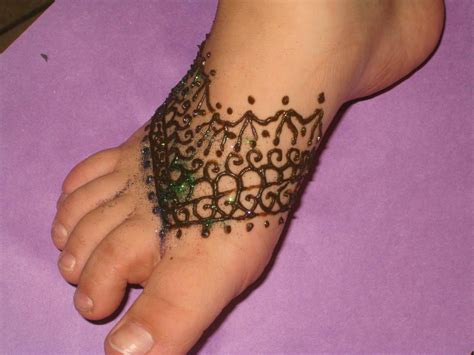 Designs By Jenn - Henna Tattoos