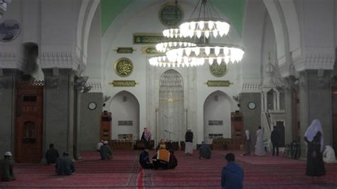 Towering! - Picture of Quba Mosque, Medina - TripAdvisor