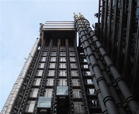 Gallery of AD Classics: Lloyd's of London Building / Richard Rogers - 2