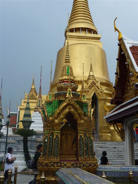 Wat Phra Kaew, Bangkok Photo Credit: Gina Colella | Arquitetura ...