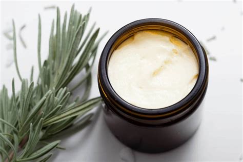 How to Make a Non-Greasy Shea Butter Lotion Recipe - Zero Waste Quest