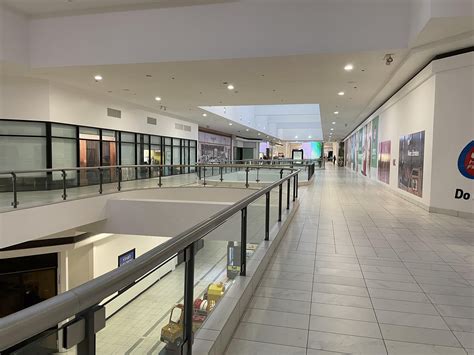 Newpark Mall (Newark, CA) : r/deadmalls