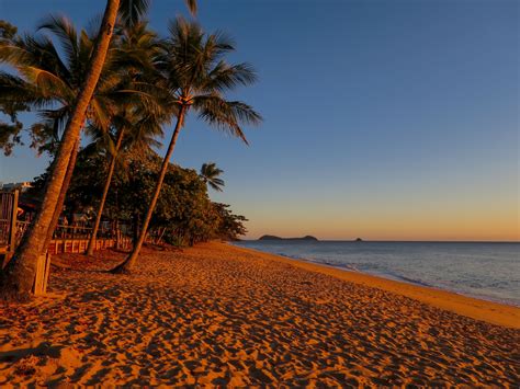 Sunrise is my favourite colour :)#trinitybeach #cairns | Trinity beach ...