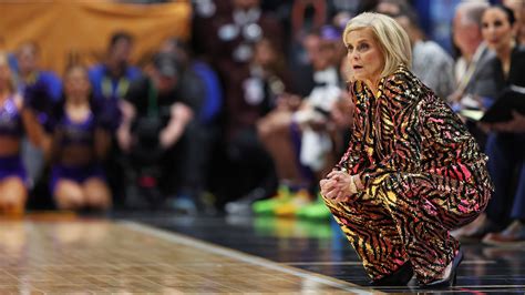 LSU Coach Kim Mulkey Outfits: Bringing More Eyes to Women’s Basketball ...