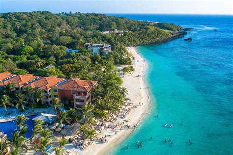 Scuba diving in Roatan | ZuBlu