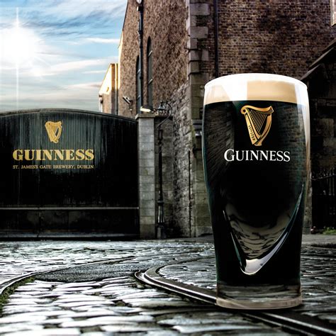 Buy Guinness 20oz Gravity Pint Glass | Carrolls Irish Gifts