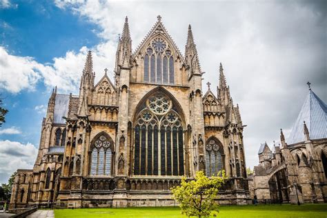 15 Best Things to Do in Lincoln (Lincolnshire, England) - The Crazy Tourist