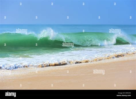 Ocean waves and blue sky Stock Photo - Alamy