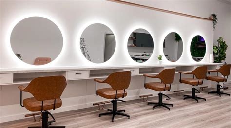 Salon Mirrors With Lights at Laura Gonzalez blog