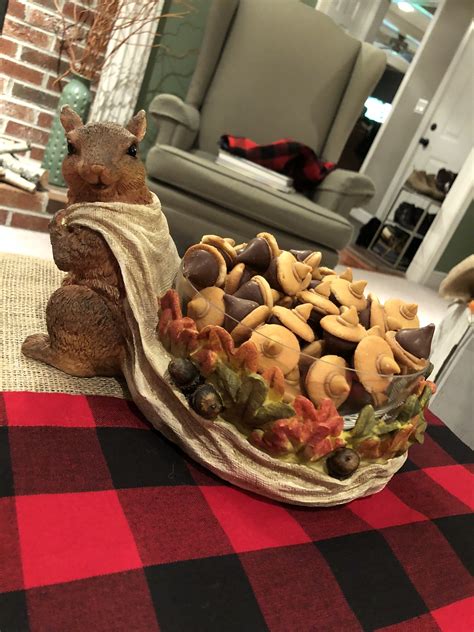 Edible acorns: Hershey kiss, nilla wafers, in a squirrel bowl! Woodland ...