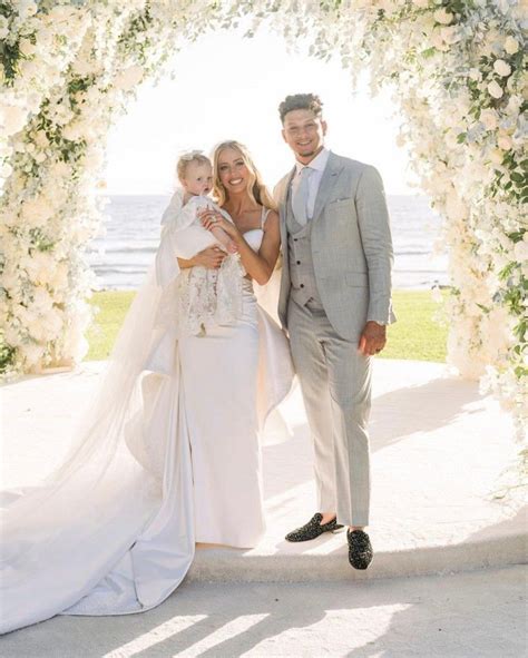 IN PHOTOS: Patrick Mahomes and Brittany Matthews' wedding pictures go viral