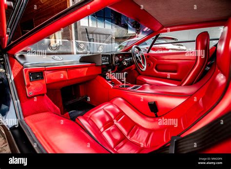 1990 Lamborghini Interior