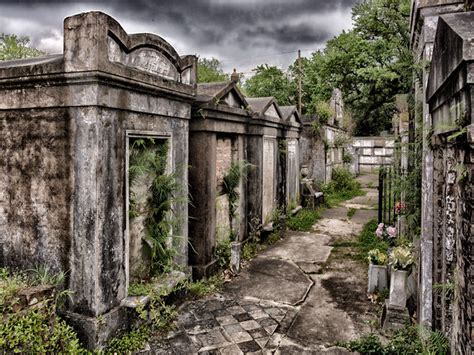 New Orleans Cemetery | New Orleans Grave Yard [5120 x 3840] | New ...