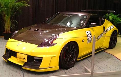 YELLOW NISSAN 2 SEATER SPORTS CAR. | Sports car, Car, Nissan