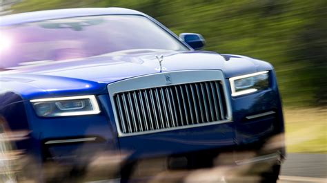 The 2021 Rolls-Royce Ghost Is Robb Report’s Luxury Car of the Year