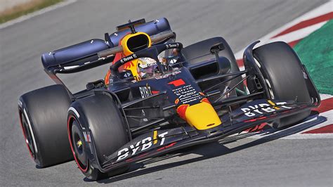 ANALYSIS: The fascinating features on show as Red Bull’s proper RB18 is ...