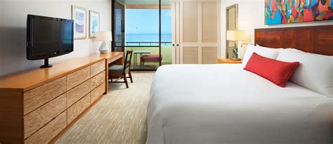 Mailani Tower Oceanfront Rooms | Royal Hawaiian Resort