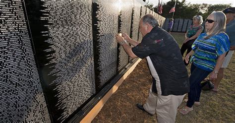 Vietnam Wall Replica On Display In Key Largo - CBS Miami