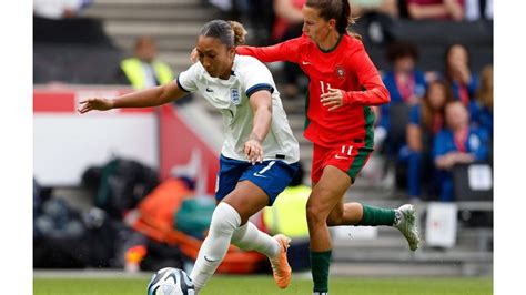 Qué ocurre con las desigualdades del fútbol femenino a nivel ...