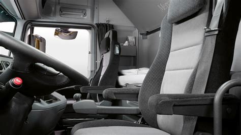 Actros: Comfort Packs - Mercedes-Benz Trucks - Trucks you can trust