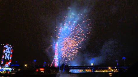 London Eye New Year Fireworks 2014 - YouTube