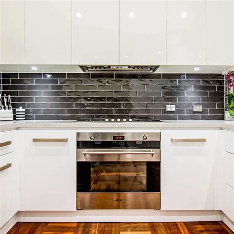 More of this amazing splashback | Kitchen splashback tiles, Diy kitchen ...