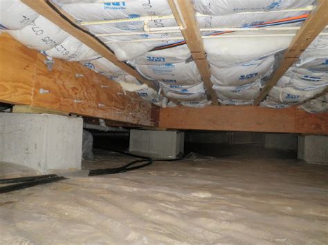 Insulation Pros | Services | Crawl Space Insulation | 913-609-9832