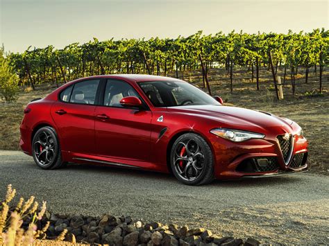 VIDEO: 510 hp Alfa Romeo Giulia Quadrifoglio at Nürburgring - Supercars.net