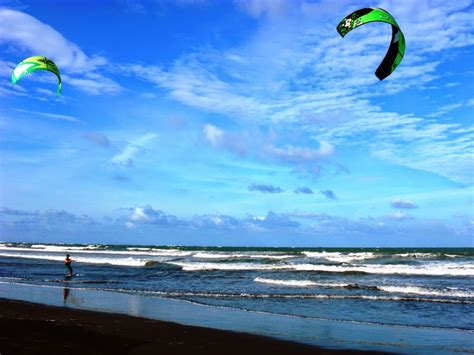 Bagasbas beach (Daet, Camarines norte)