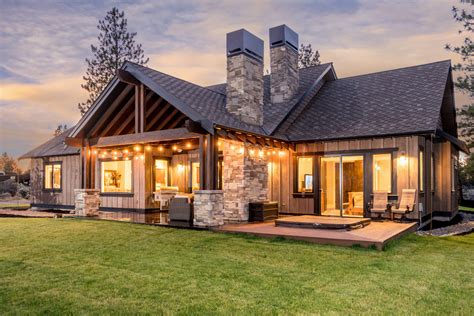 Luxurious & Modern Craftsman Style Woodsy Home in Bend, Oregon - Rustic ...