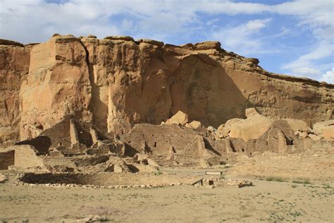 Living and Dyeing Under the Big Sky: Pueblo Bonito in Chaco Canyon