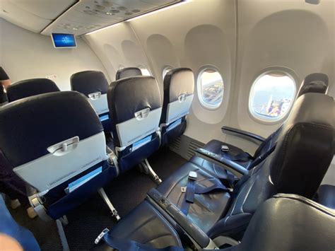 TUI 737 Extra Legroom Gran Canaria To Stansted Review - BoardingGroup.One