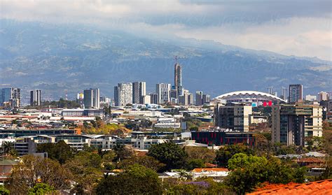 «Downtown Skyline View Of San Jose Costa Rica» del colaborador de ...