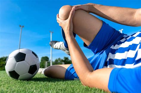 ACL Injuries In Soccer: Why Are They Common?