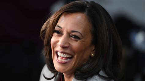 Pemilu Amerika: Siapakah Kamala Harris, calon wakil presiden Joe Biden ...