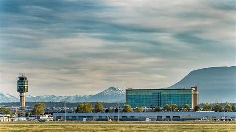 Fairmont Vancouver Airport, Vancouver, British Columbia