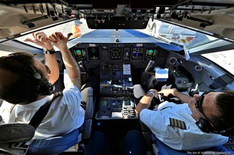 Q400 cockpit overhead "chocks off" signal | Cockpit, Aviation, Aircraft