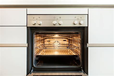 Self-Cleaning Ovens: What to Know Before Using Yours | Reader's Digest