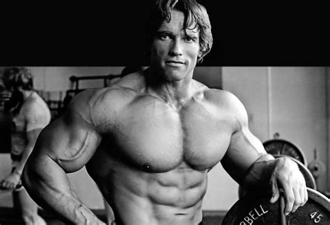 Arnold Schwarzenegger Motivates Depressed Gym-Goer | TS