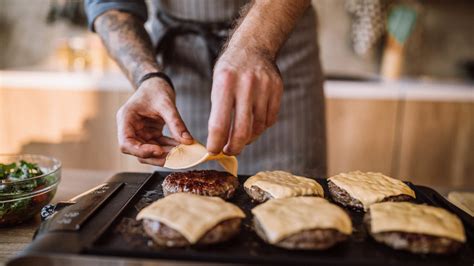 For The Best Cheeseburgers, Slice That Cheese As Thin As You Can