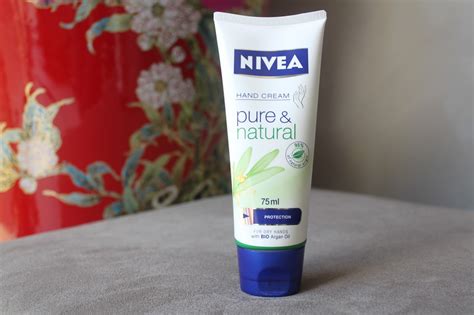 Australian Beauty Review: Review of the Nivea Pure & Natural Hand Cream