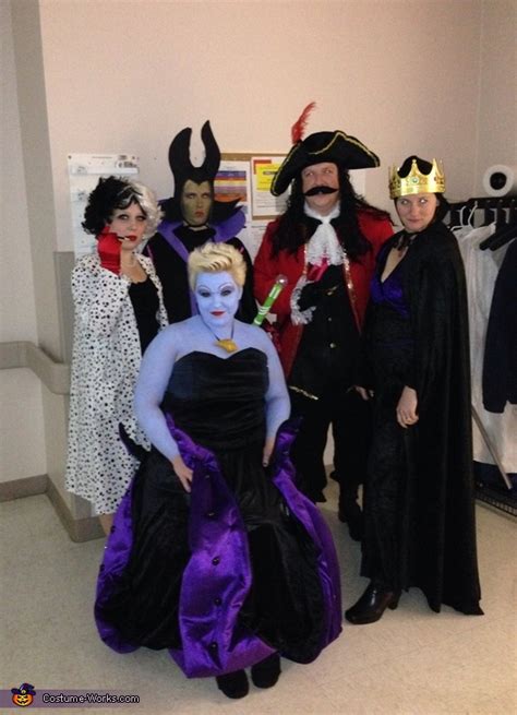 Disney Villains - Group Halloween Costume - Photo 2/5